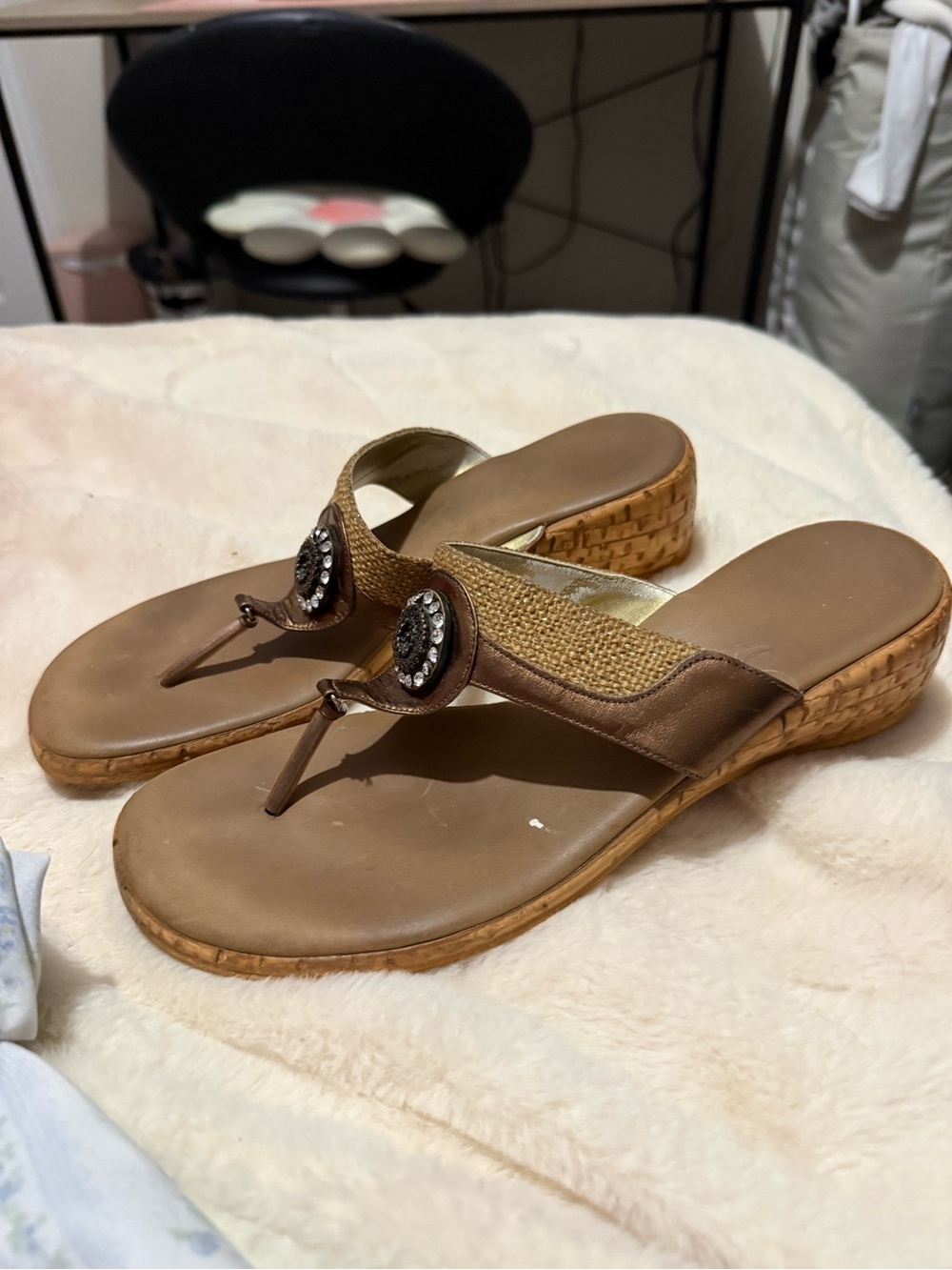 Brown Woven Wedge Sandals 🤎